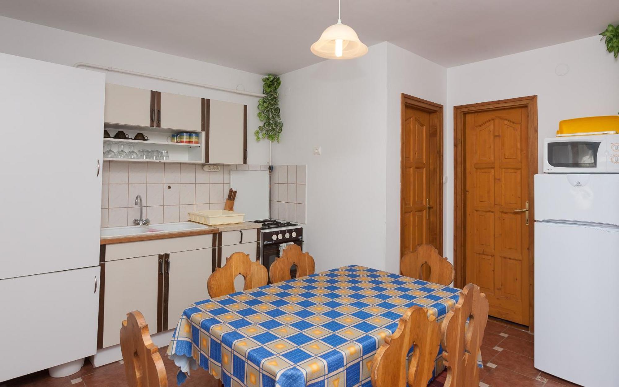 Paratlan Apartmanhaz Сильвашварад Экстерьер фото